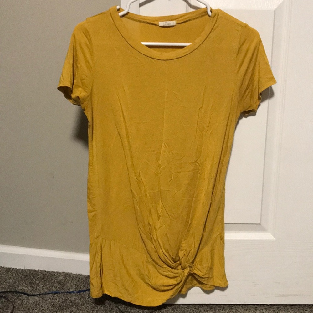 Boutique tie front shirt